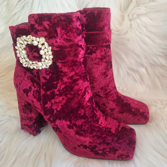 NEW JESSICA SIMPSON Embellished Buckle Crushed Velvet Block-Heel Booties Size 8 - Picture 4 of 13